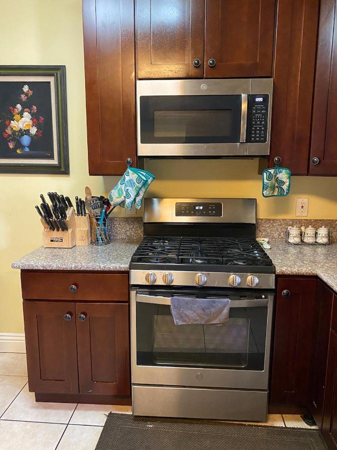 Private Los Angeles Room - Free Wifi, Ac, Tv, Private Fridge, Kitchen, Near Usc - Exposition Park - Usc Memorial Coliseum - Banc Of California Bmo Stadium - Downtown Los Angeles Dtla - University Of Southern California Usc!! Exterior photo